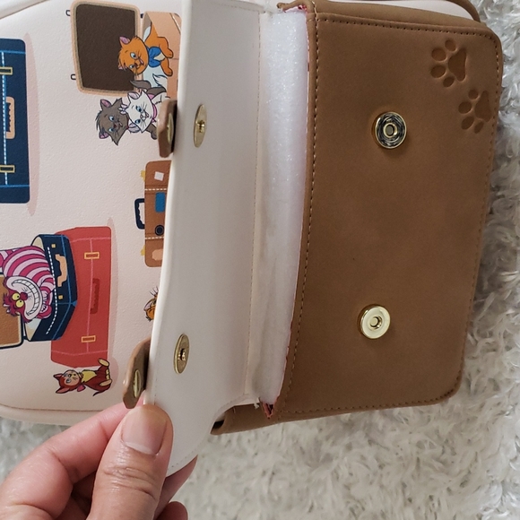 NWT Loungefly Traveling Cats mini backpack - Picture 13 of 16